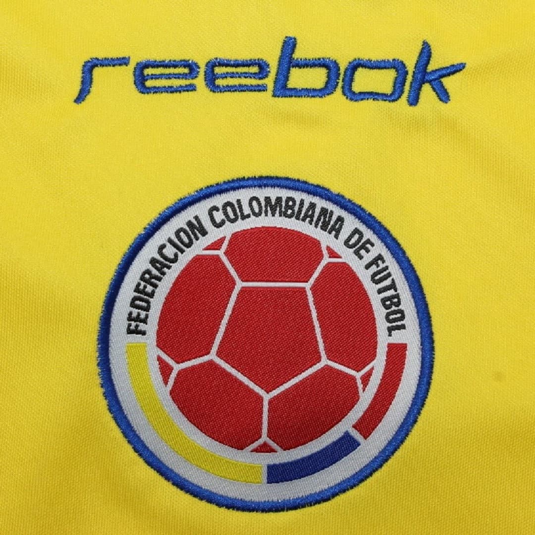 2001 Colombia Home Retro Football Shirt