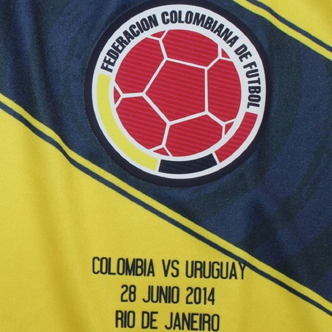 2014 Colombia Home Retro Football Shirt