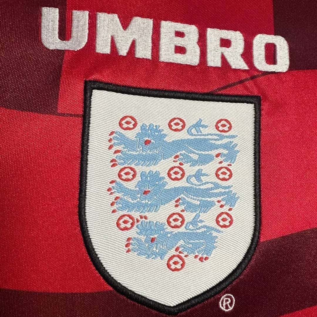 1998 England Away Retro Football Shirt