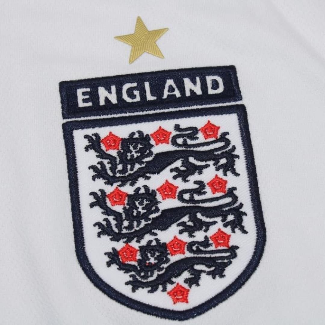 2006 England Home Retro Football Shirt