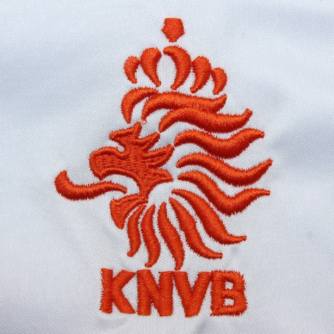 2004 Netherlands Away Retro Football Shirt
