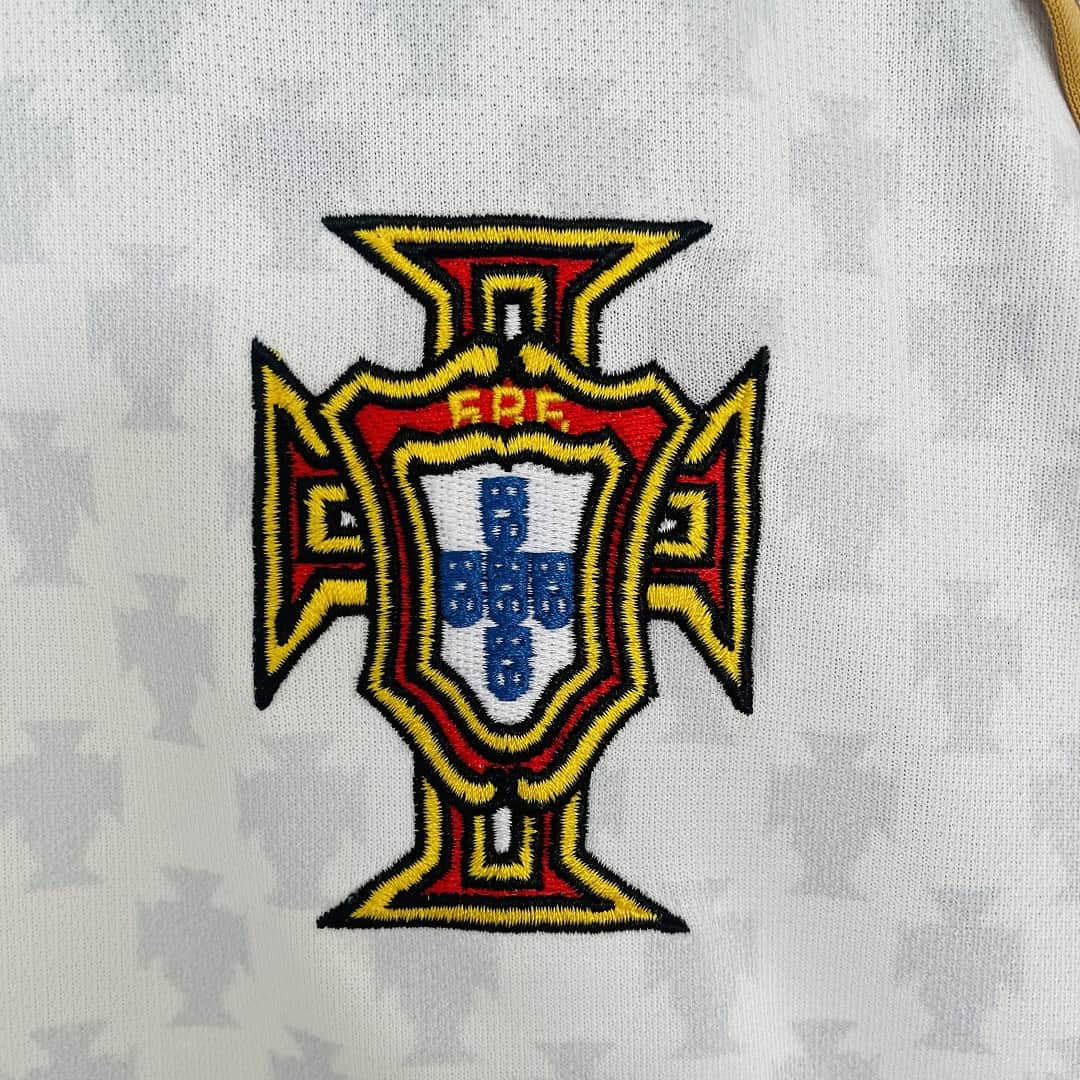 2004 Portugal Away Retro Football Shirt