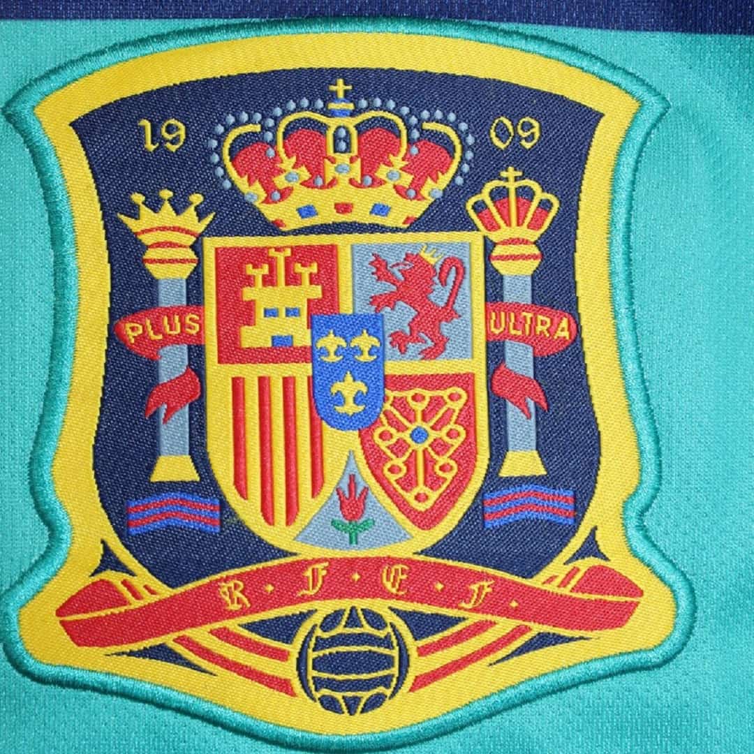 2010 Spain Goalkeeper Retro Football Shirt